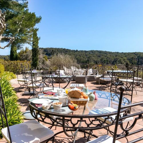 Manoir de l'tang - Htel  l'ambiance Sud Provence 