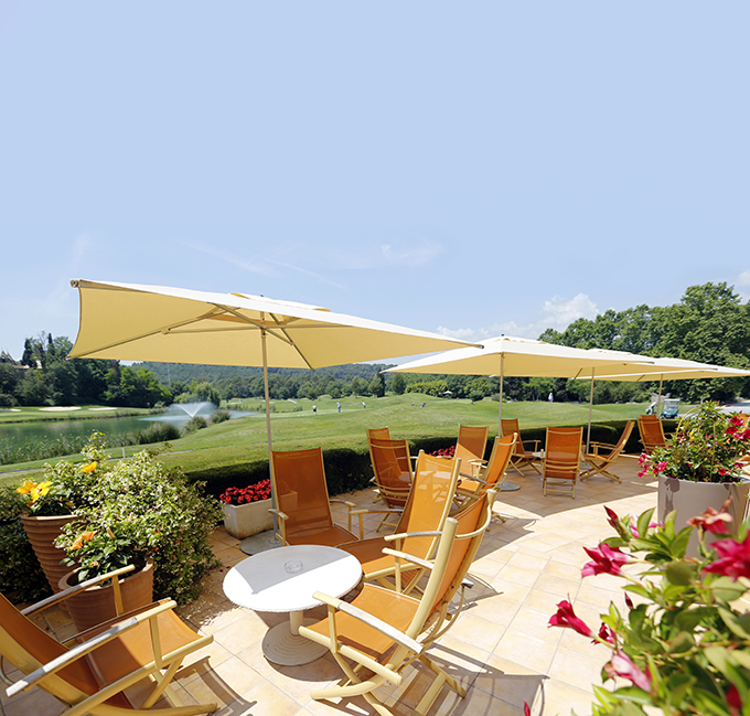 Terrasse du restaurant pendant un sminaire d'entreprise