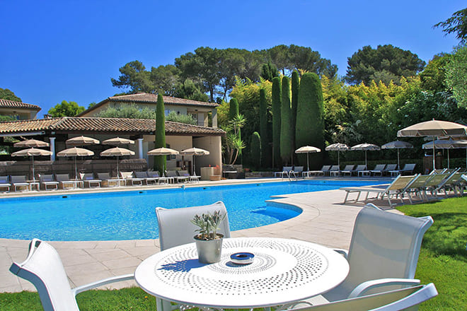 Htel de Mougins 4* sur Mougins limitrophe Mouans Sartoux et Cannes